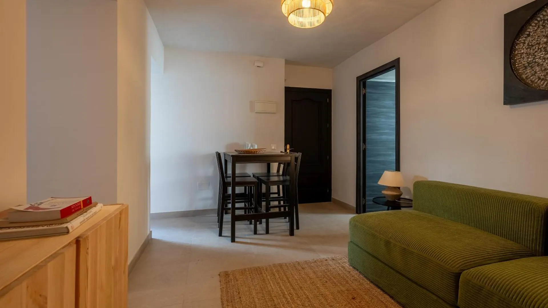 I Am Lomilla Apartments Benalmádena 0*,  Spanyolország
