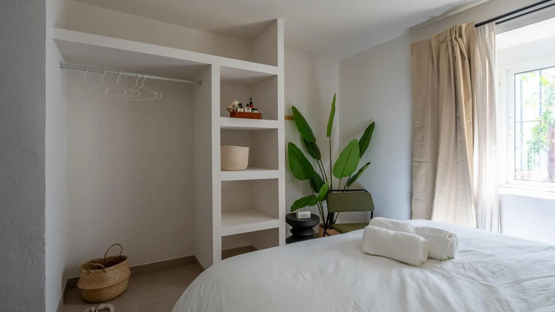 I Am Lomilla Apartments Benalmádena 0*,